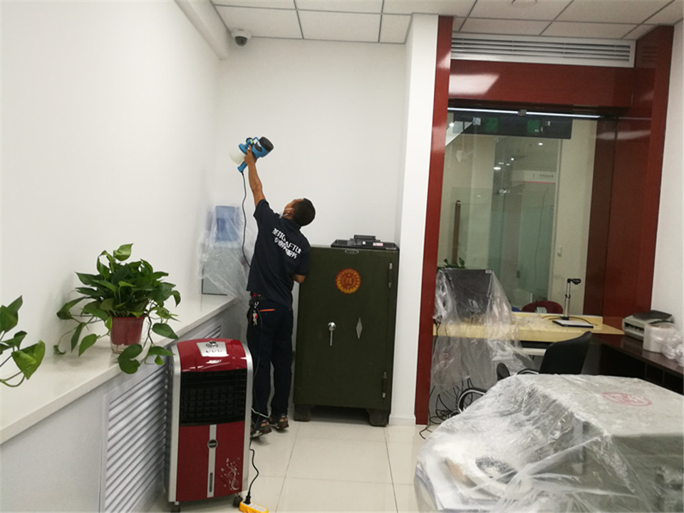 辦公區(qū)域頂面全方位噴涂施工治理 辦公區(qū)域頂面全方位噴涂施工治理