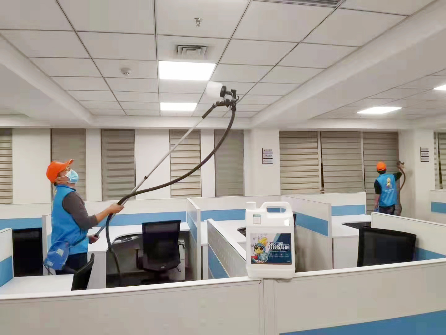 銀行辦公大廳頂面墻面噴槍施工治理 銀行辦公大廳頂面墻面噴槍施工治理